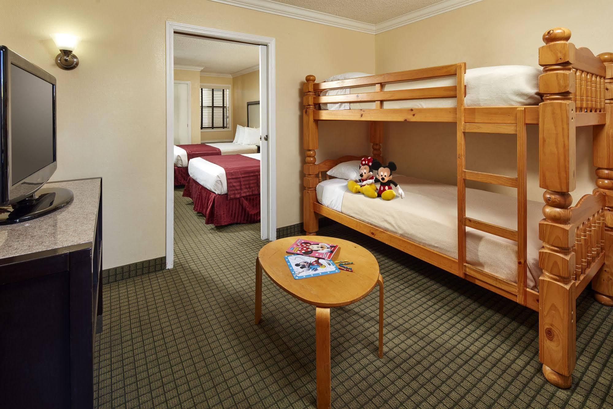 Capri Suites Anaheim Esterno foto