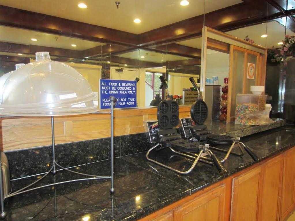 Capri Suites Anaheim Esterno foto