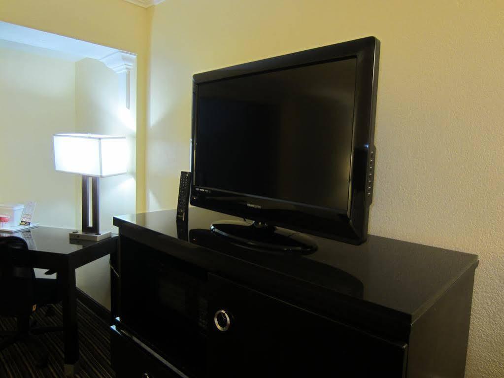 Capri Suites Anaheim Esterno foto