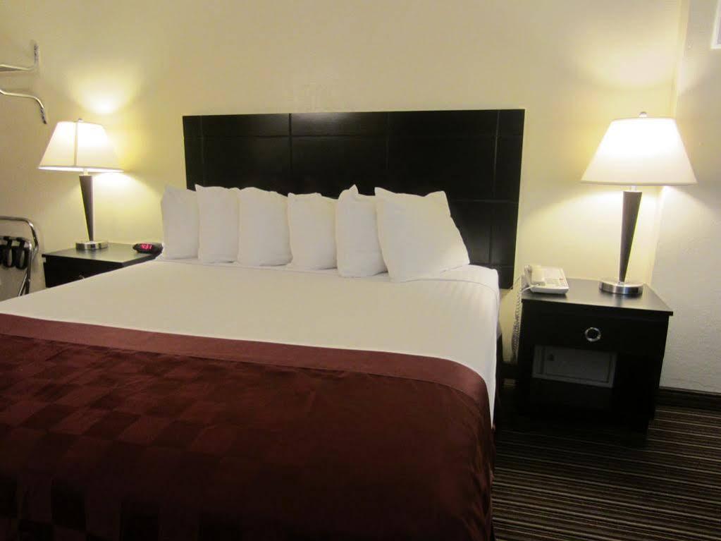 Capri Suites Anaheim Esterno foto
