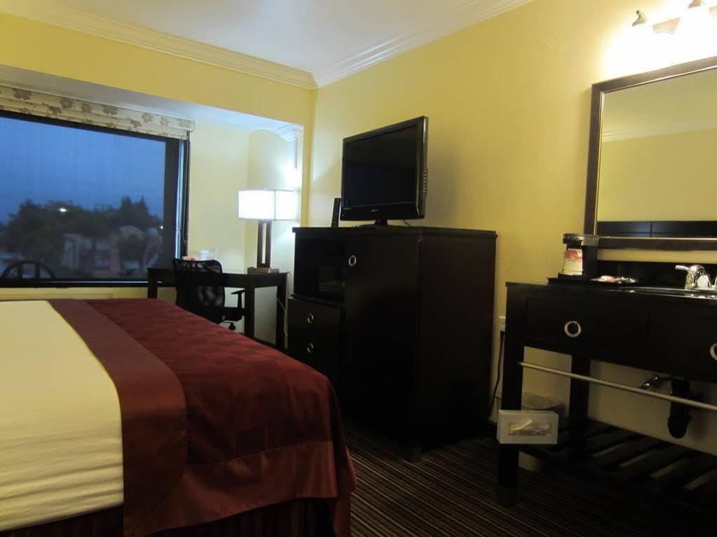 Capri Suites Anaheim Esterno foto