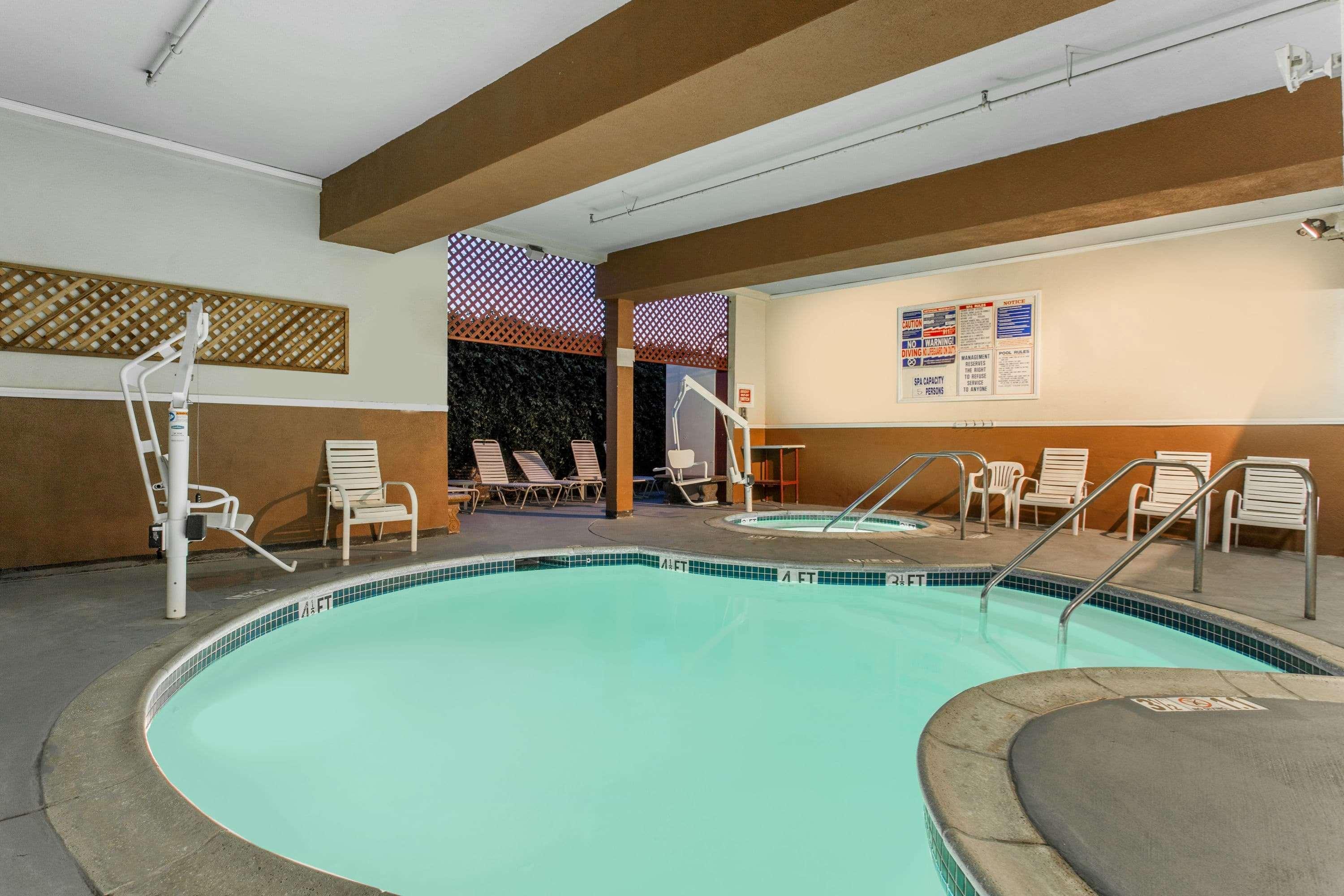 Capri Suites Anaheim Esterno foto