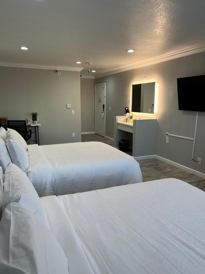 Capri Suites Anaheim Esterno foto