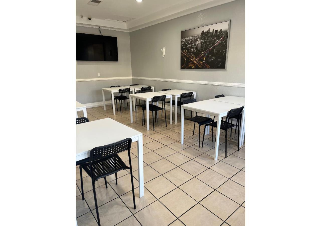 Capri Suites Anaheim Esterno foto