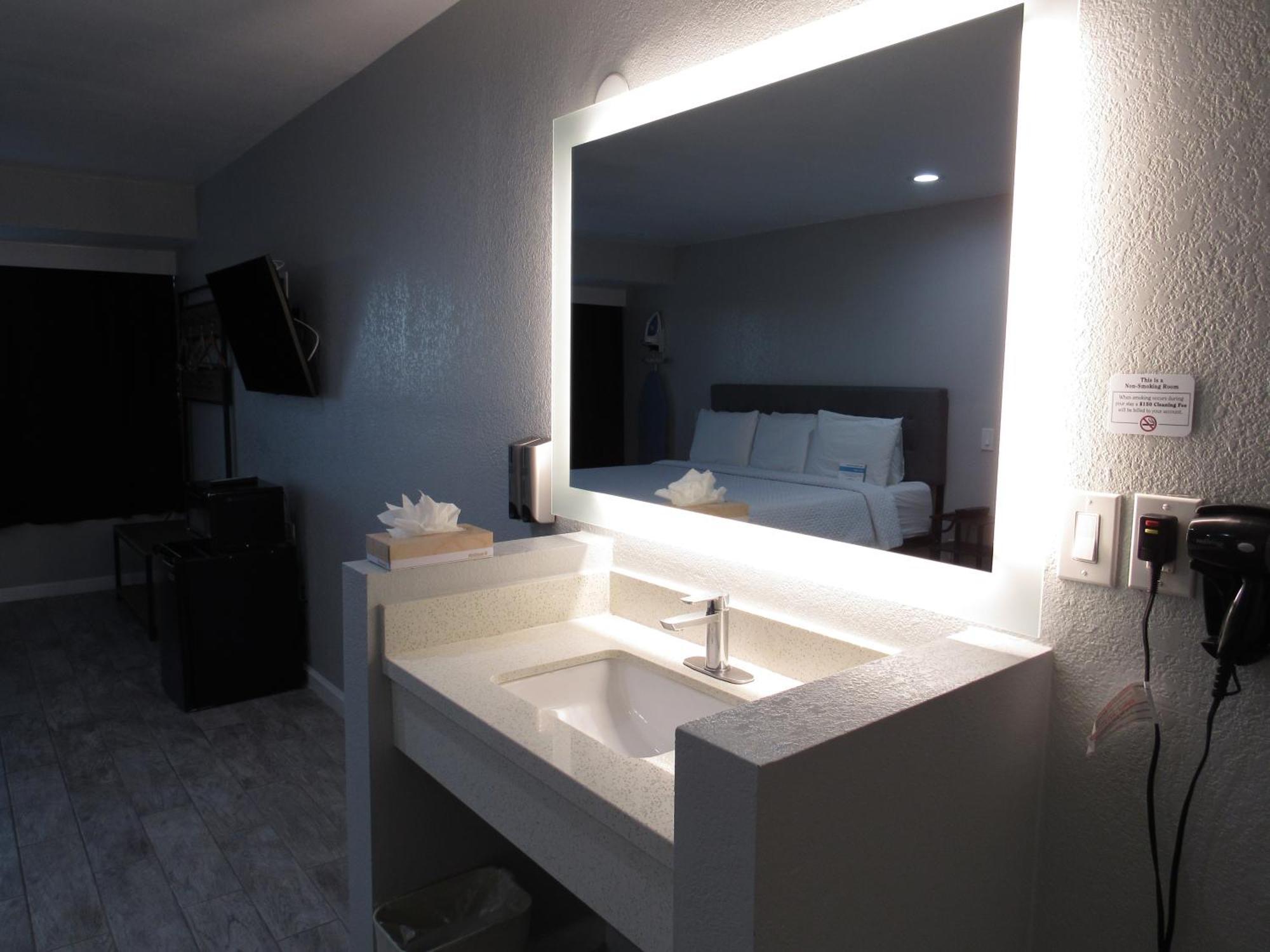 Capri Suites Anaheim Esterno foto